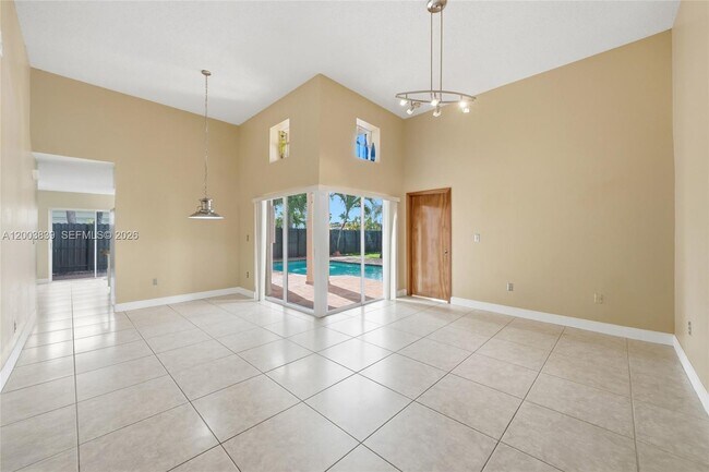 Building Photo - 631 SW 88th Ct