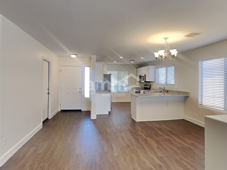 Building Photo - 12577 W Amelia Ave