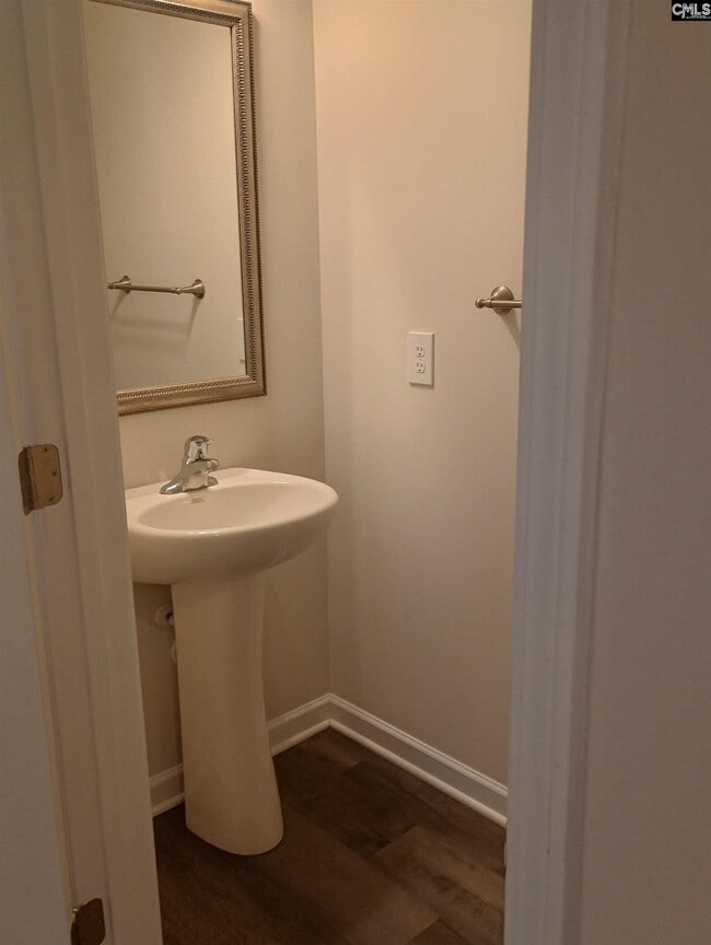 Building Photo - 21 Orchard Dr