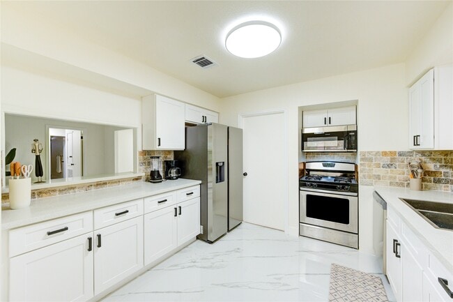 Building Photo - 8706 Bedworth Ln