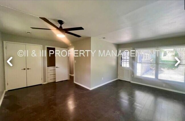 Building Photo - 5504 W 79th St