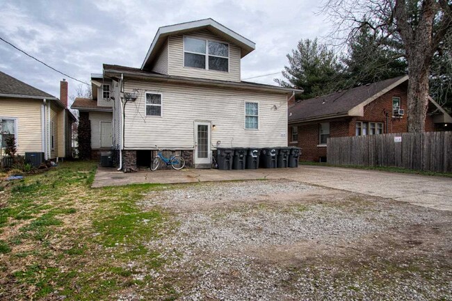Building Photo - 1309 Lincoln Ave