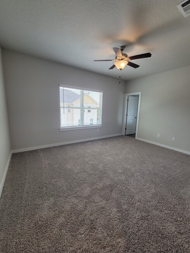 Secondary Bedroom - 1010 Chulie Dr