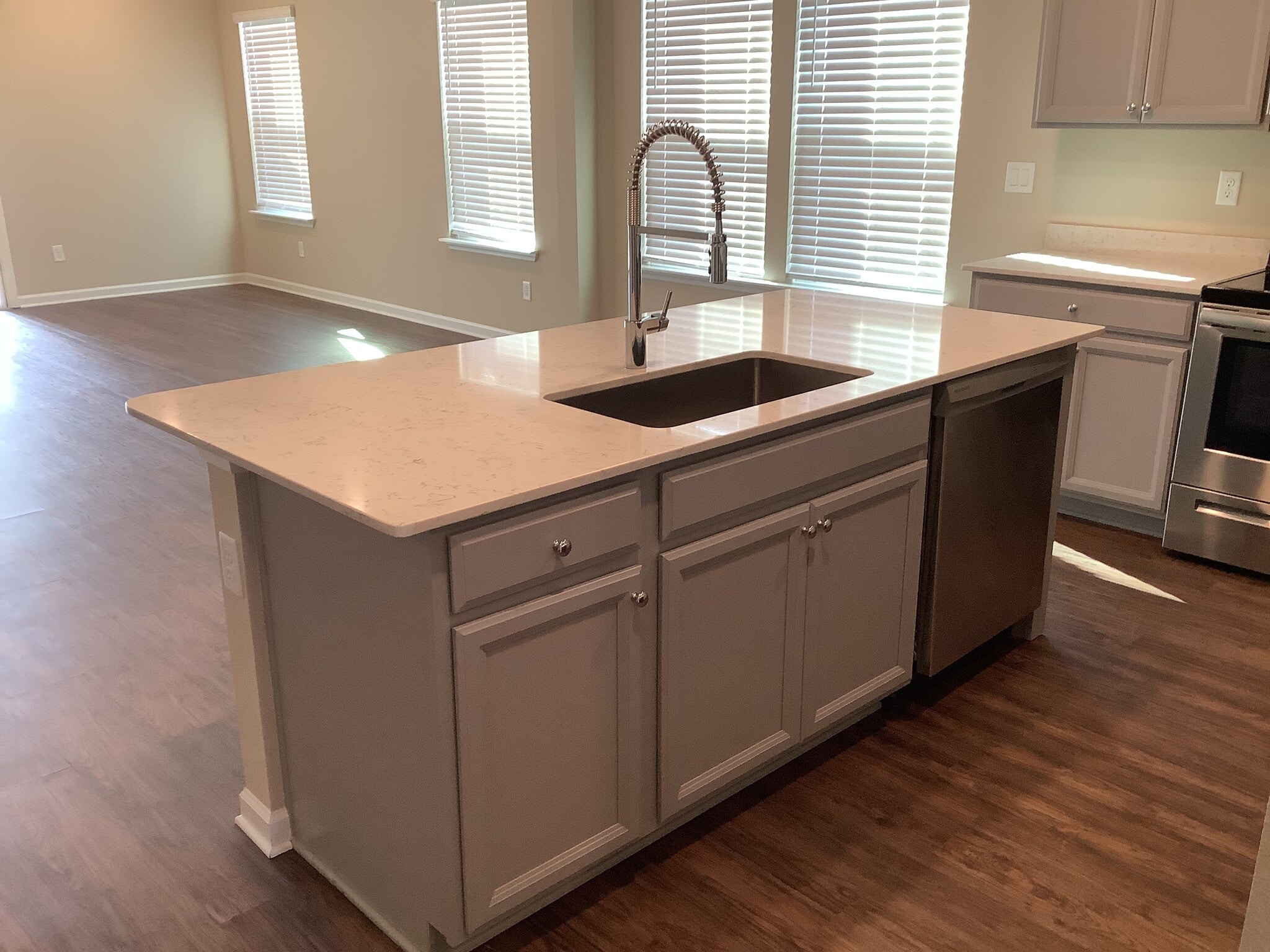 Building Photo - 300 Anastasia Park Rd