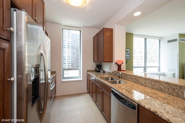 Building Photo - 600 N Lake Shore Dr