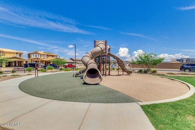 Building Photo - 458 W Golden Aspen Dr