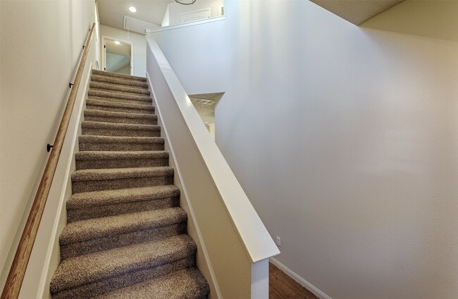 Building Photo - 12960 Orion Ct E