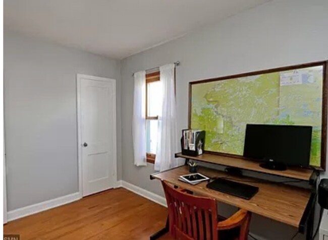 Building Photo - 1119 Van Buren Ave