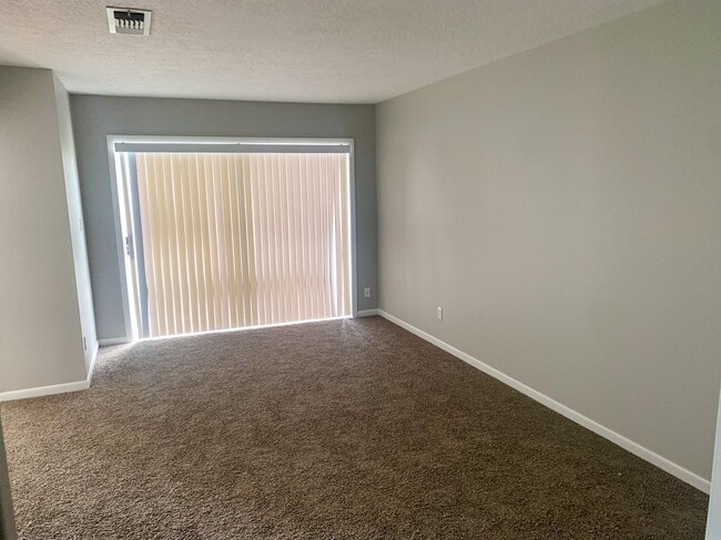 Building Photo - 226 Waters Edge