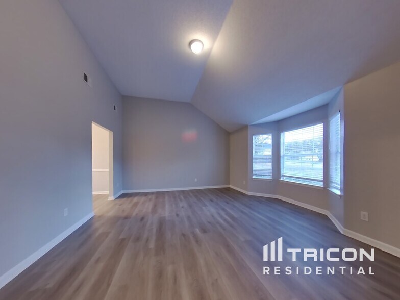 Building Photo - 4445 Millenium View Ct SW
