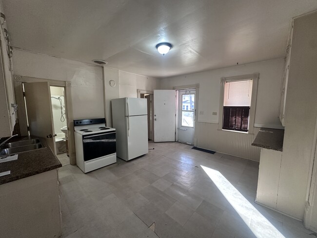 Building Photo - 315 N 2nd Ave