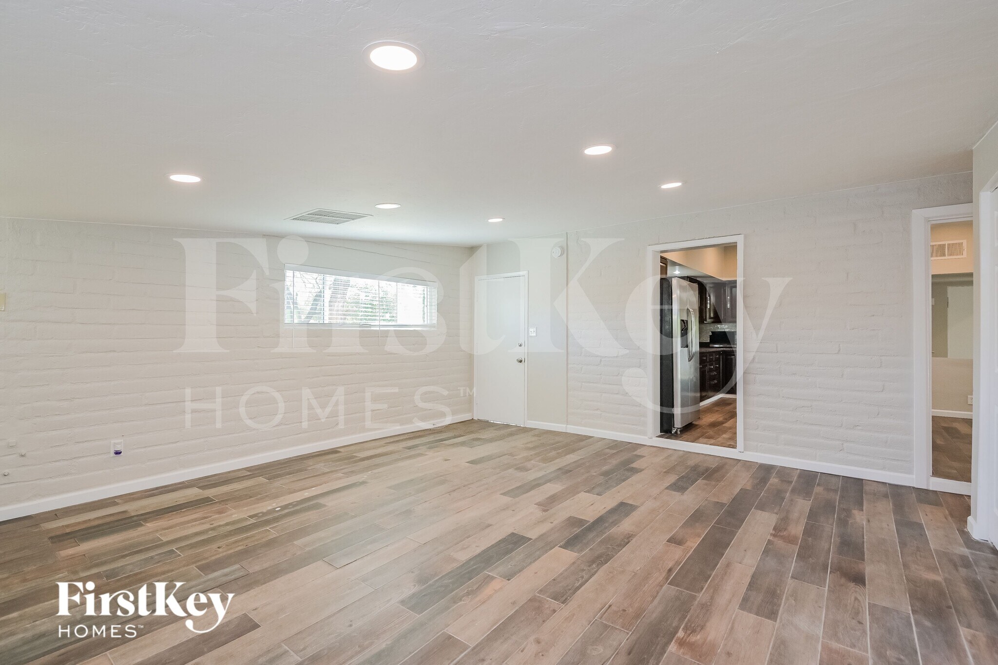 Building Photo - 5136 E Alberta Dr