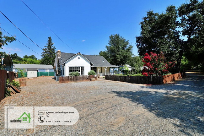Primary Photo - 1840 Heller Ln