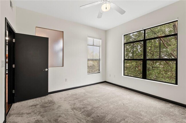 Building Photo - 5300 Peachtree Rd