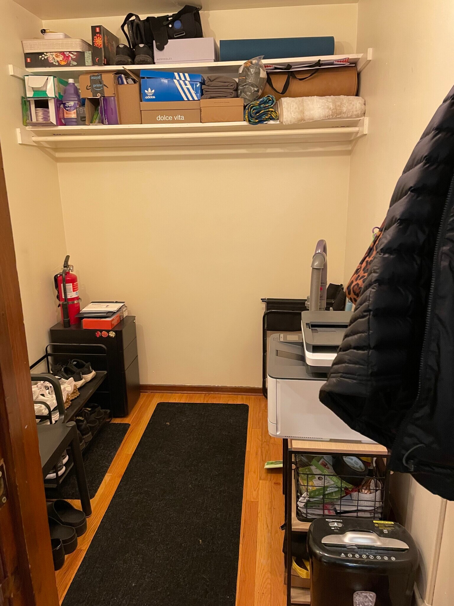 Extra Room, office or closet - 1605 St Paul St