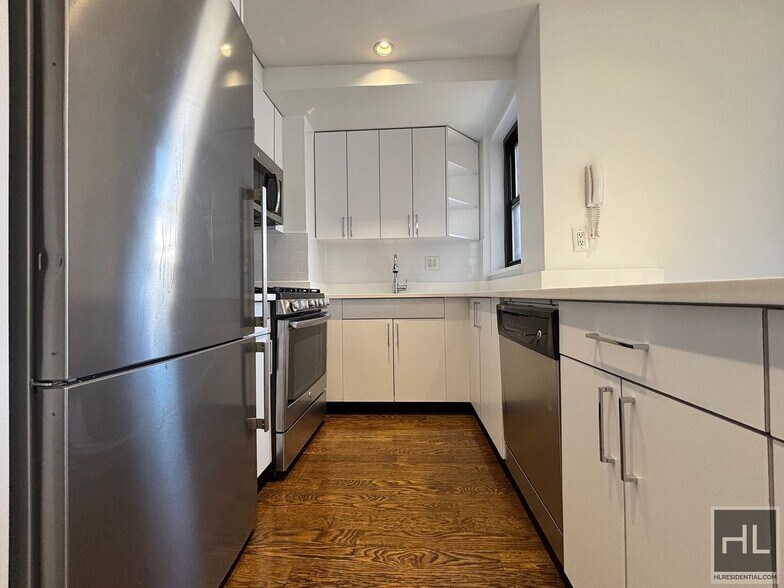 Building Photo - EAST 57 STREET