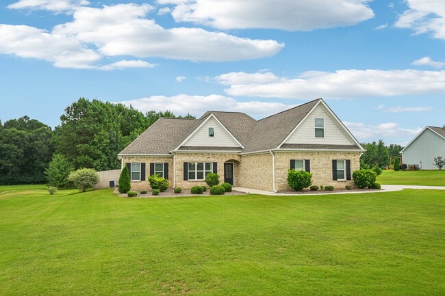 Building Photo - 1121 Birchwood Dr