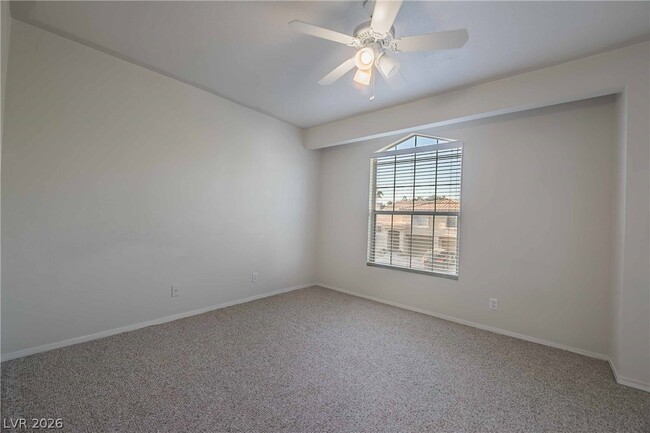 Building Photo - 2815 Dawn Crossing Dr