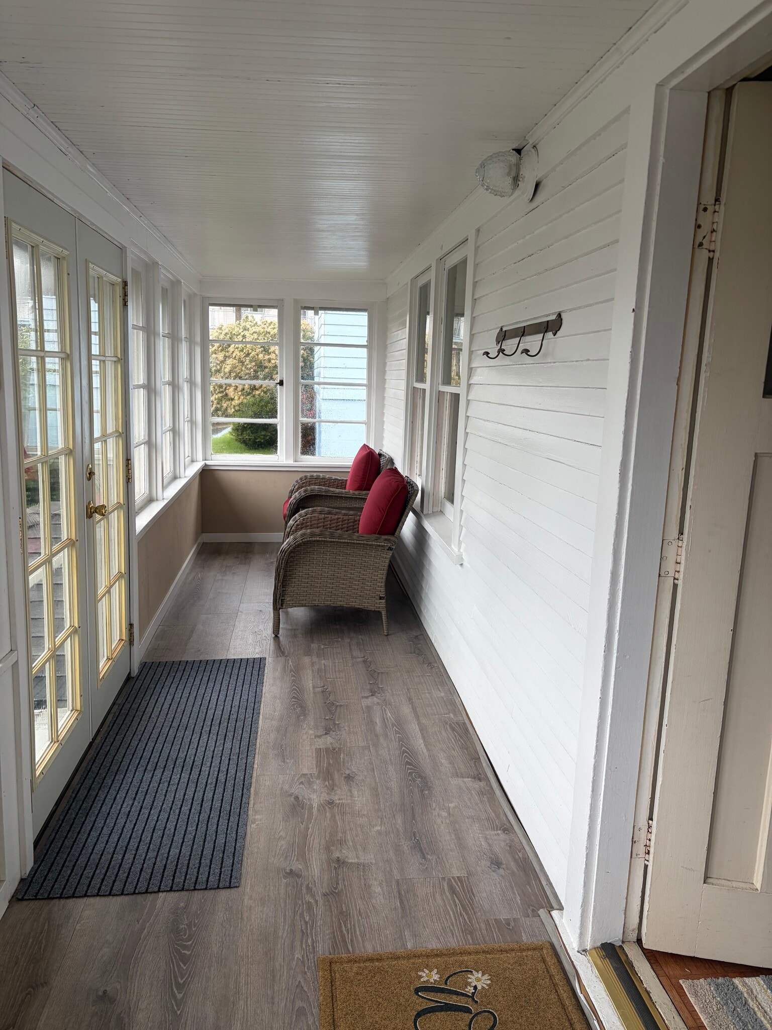 Building Photo - 657 Florence Ave