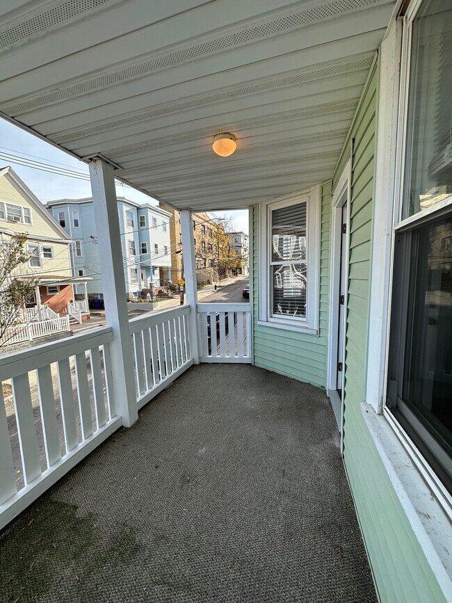 Building Photo - 77 Bellingham St