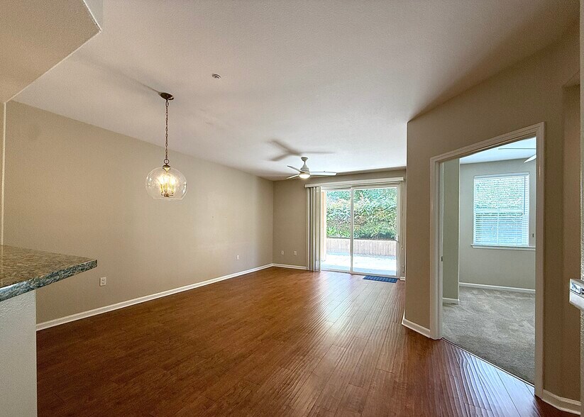 Building Photo - 1390 Saddle Rack St