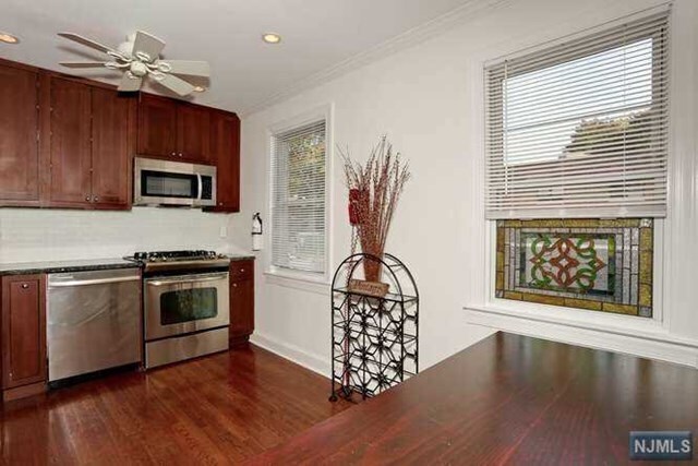 Building Photo - 14 Abbott Rd