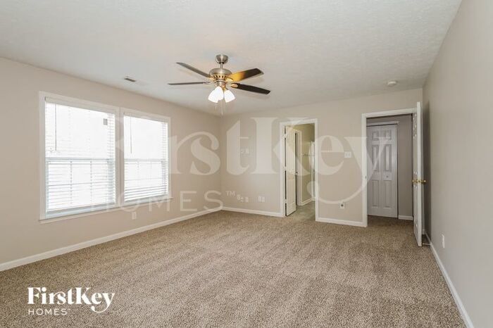 Building Photo - 919 Littleton Dr