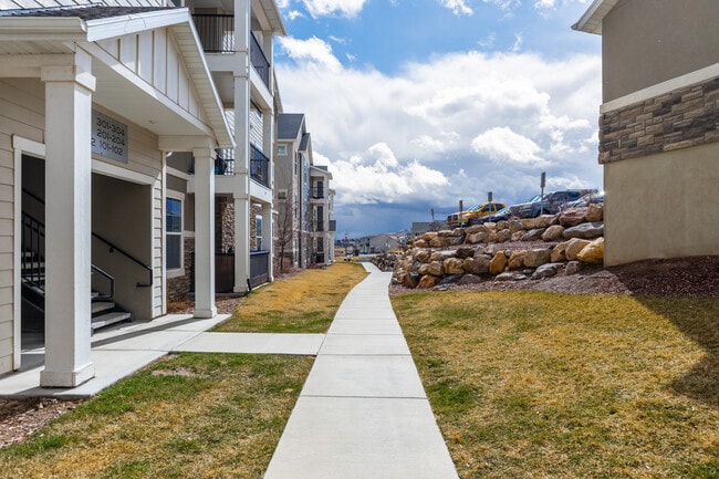 Building Photo - 14472 S Selvig Way