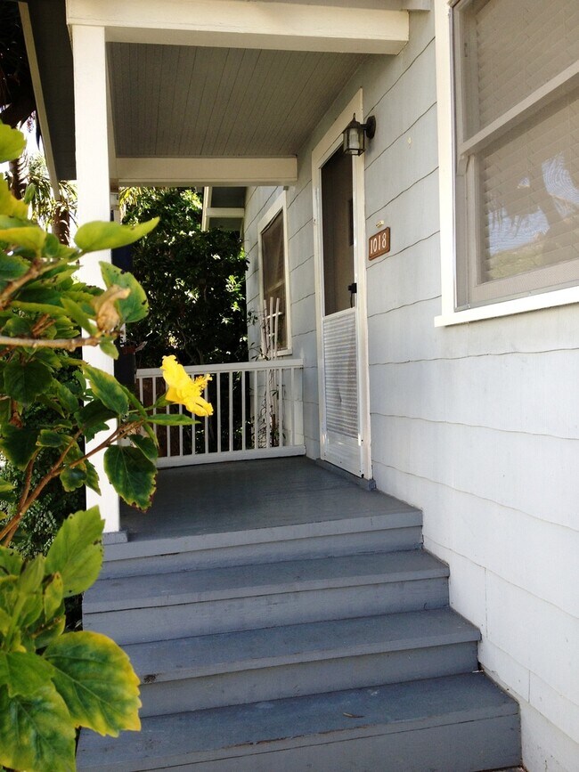 Building Photo - 1018 7th St