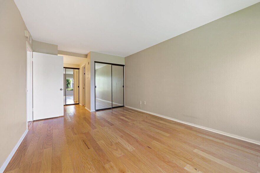 Building Photo - 12283 Carmel Vista Rd