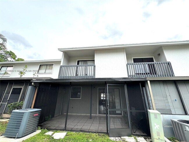 Building Photo - 4303 Inlet Cir