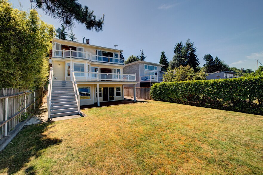 Building Photo - 9942 Rainier Ave S