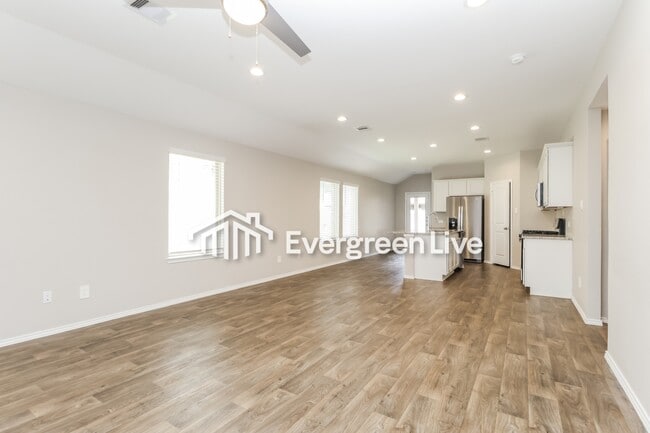 Building Photo - 9913 Gln Brk Ln