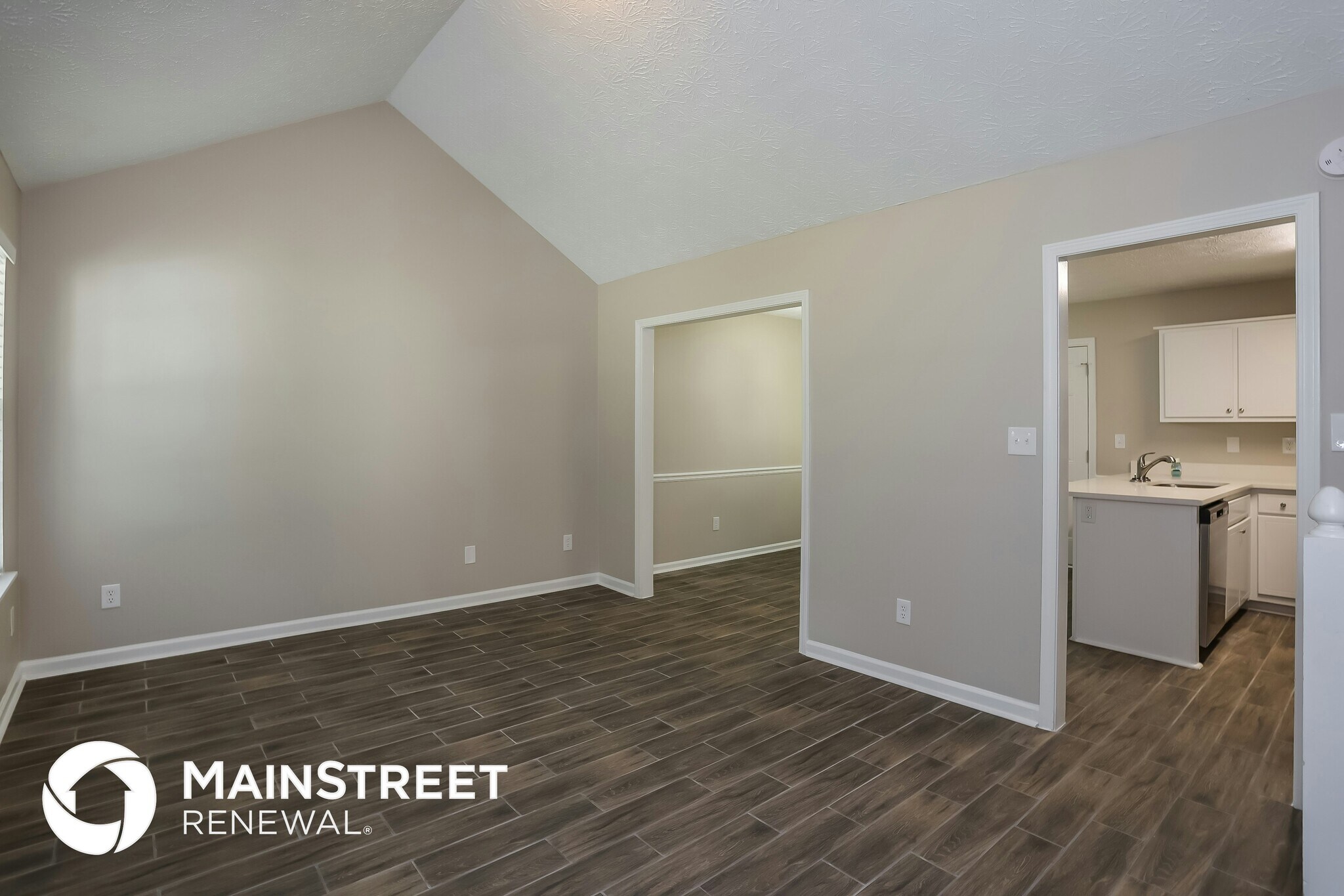 Building Photo - 407 Churchill Ct