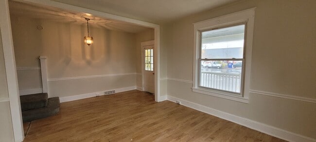 1BR 1 BA, newly renovated. Pictures coming soon - 937 South Potomac St