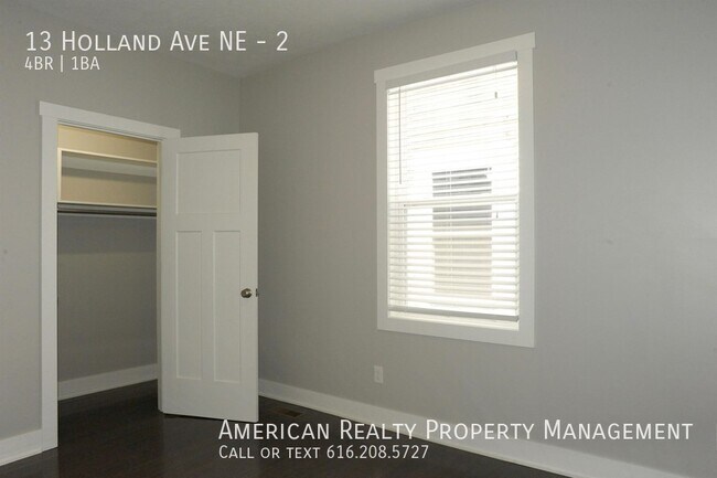 Building Photo - 13 Holland Ave NE