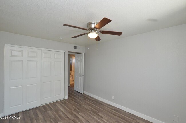 Building Photo - 6044 N 21st Ave