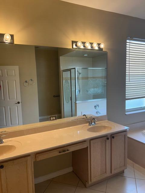 Building Photo - 987 NW Mossy Oak Way