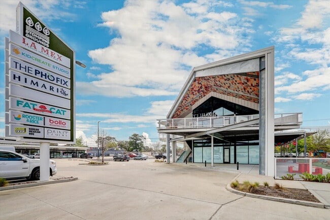 Building Photo - 1806 Gardenia Dr