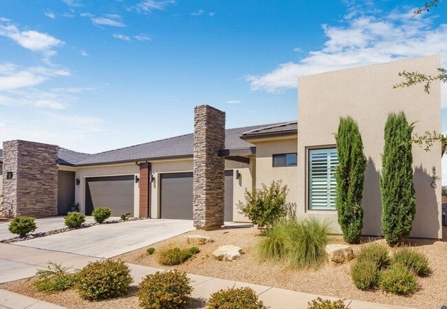 Building Photo - 4730 Martin Dr