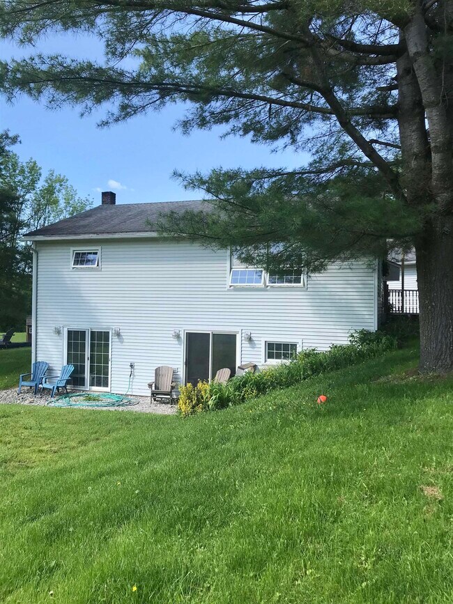 Building Photo - 988 Prindle Rd