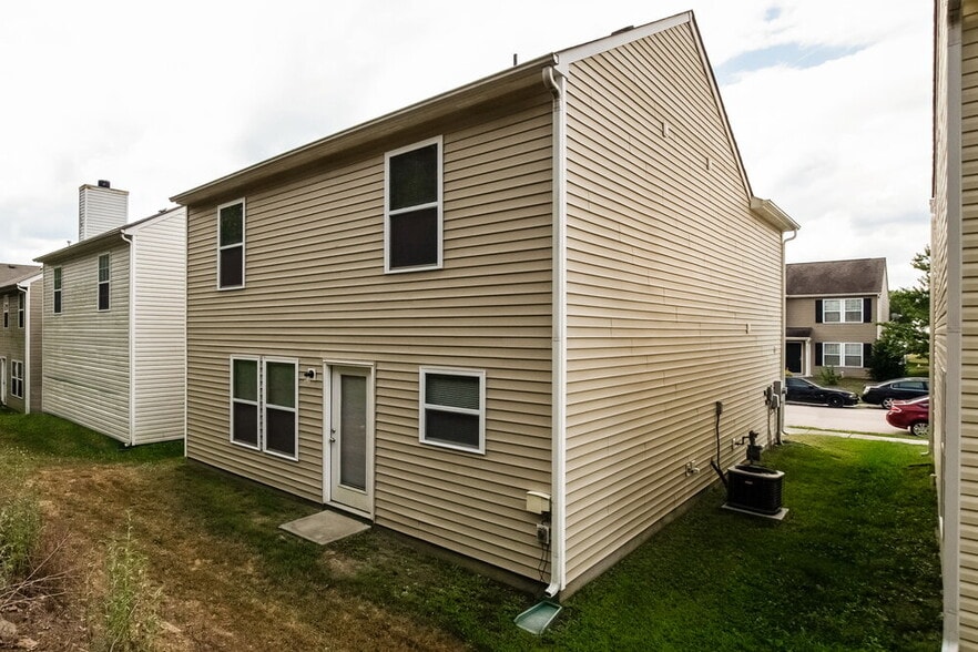 Building Photo - 271 Morning Dew Dr