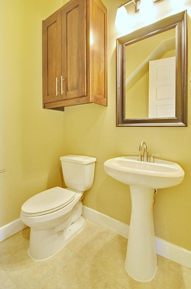 Building Photo - UT PRE-LEASE: 2011 Constructed Custom West...