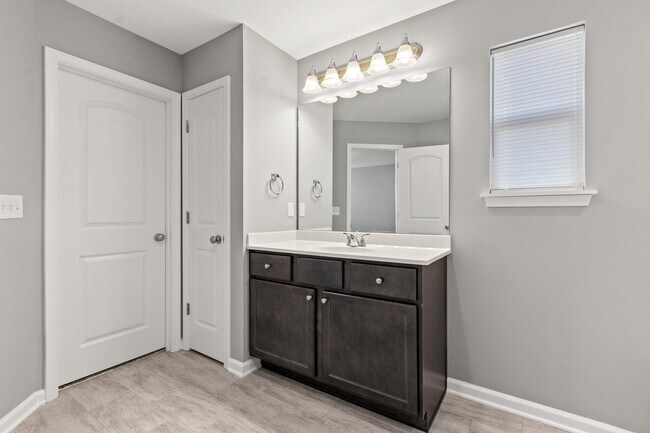 Building Photo - 8177 Driftwood Lp