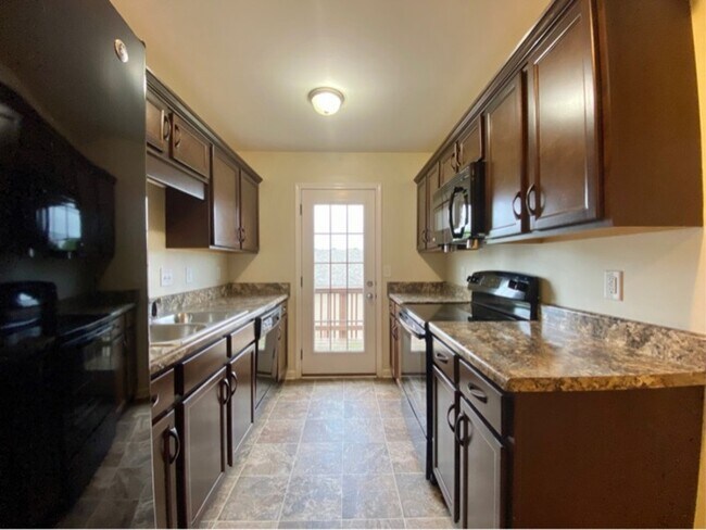 Building Photo - 505-H Havendale Ct