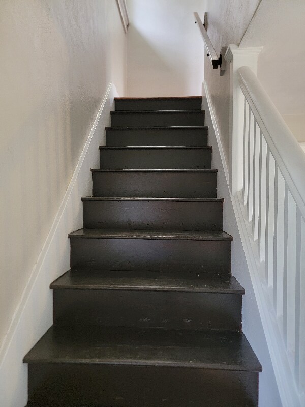 Building Photo - 2112 Ravenwood Ave