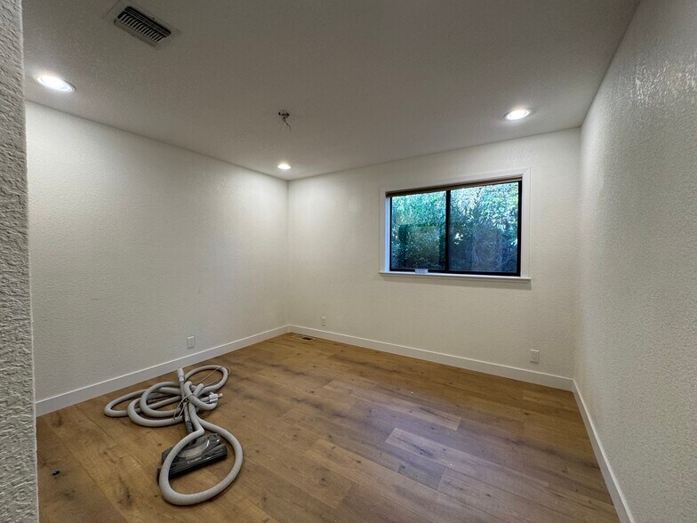 Building Photo - 3231 Blue Rhapsody Ln