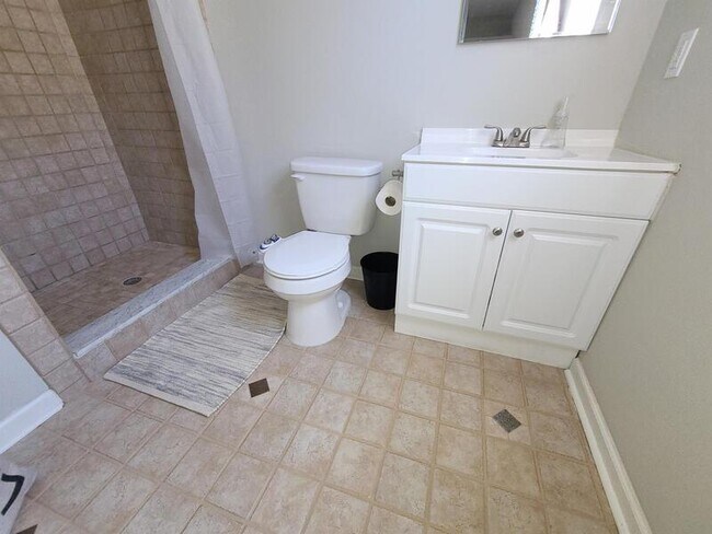 Building Photo - 1288 Nesbitt Dr