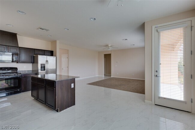 Building Photo - 85 Avenza Dr