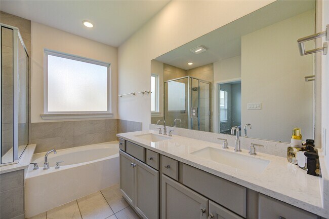 Building Photo - 7806 Wyndham Hbr Ct